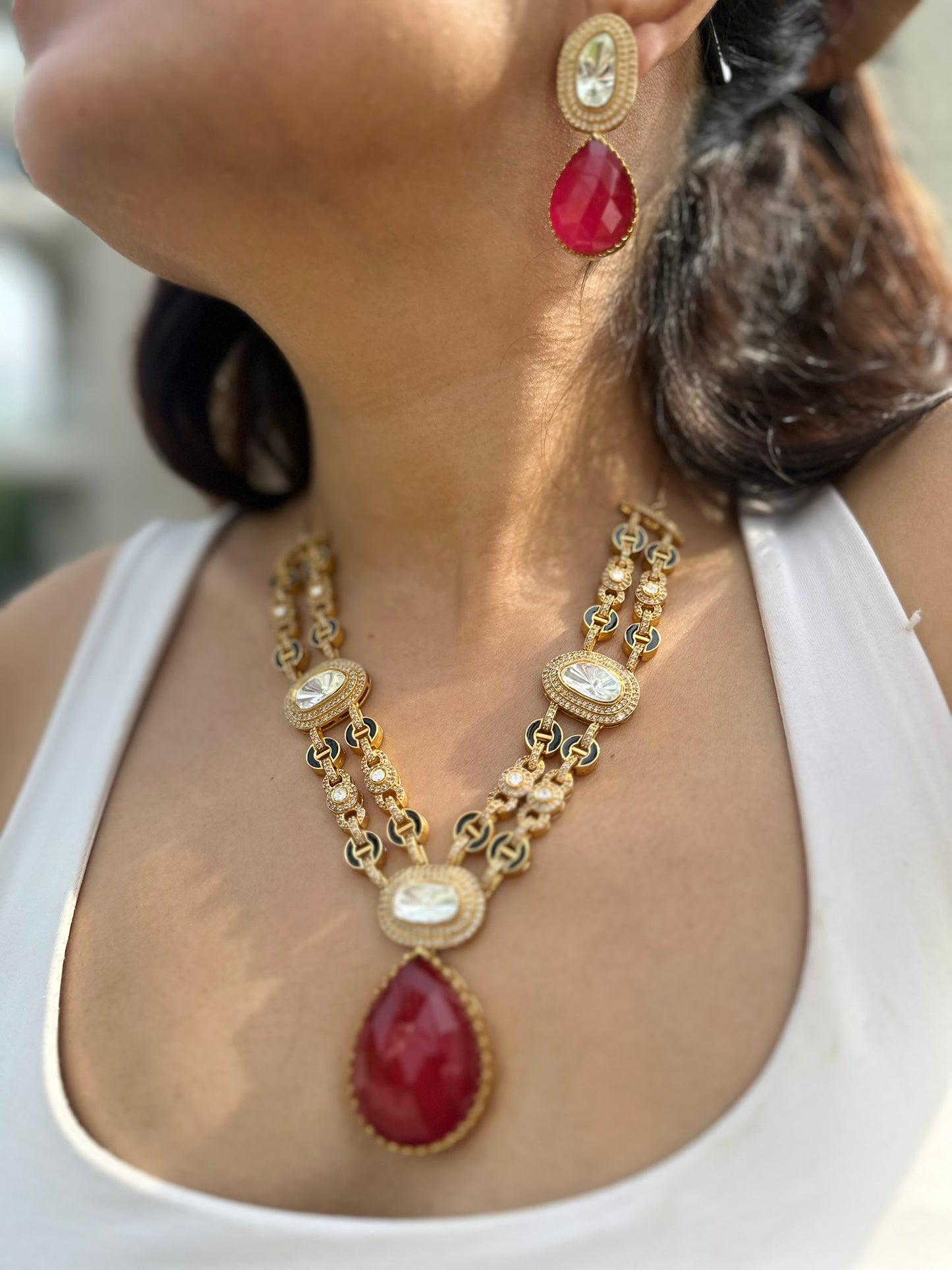 Ratnavali Kundan Set