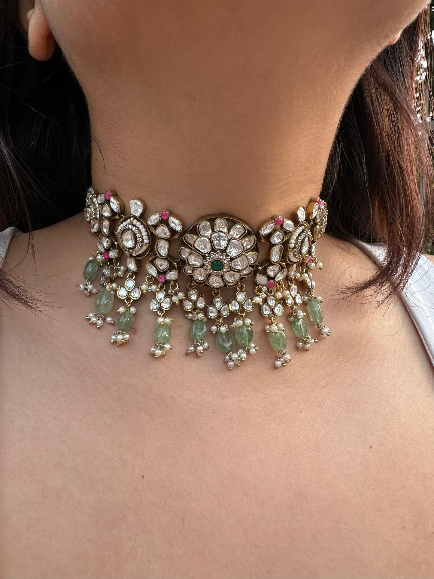 Sparkling Emerald Gem Choker