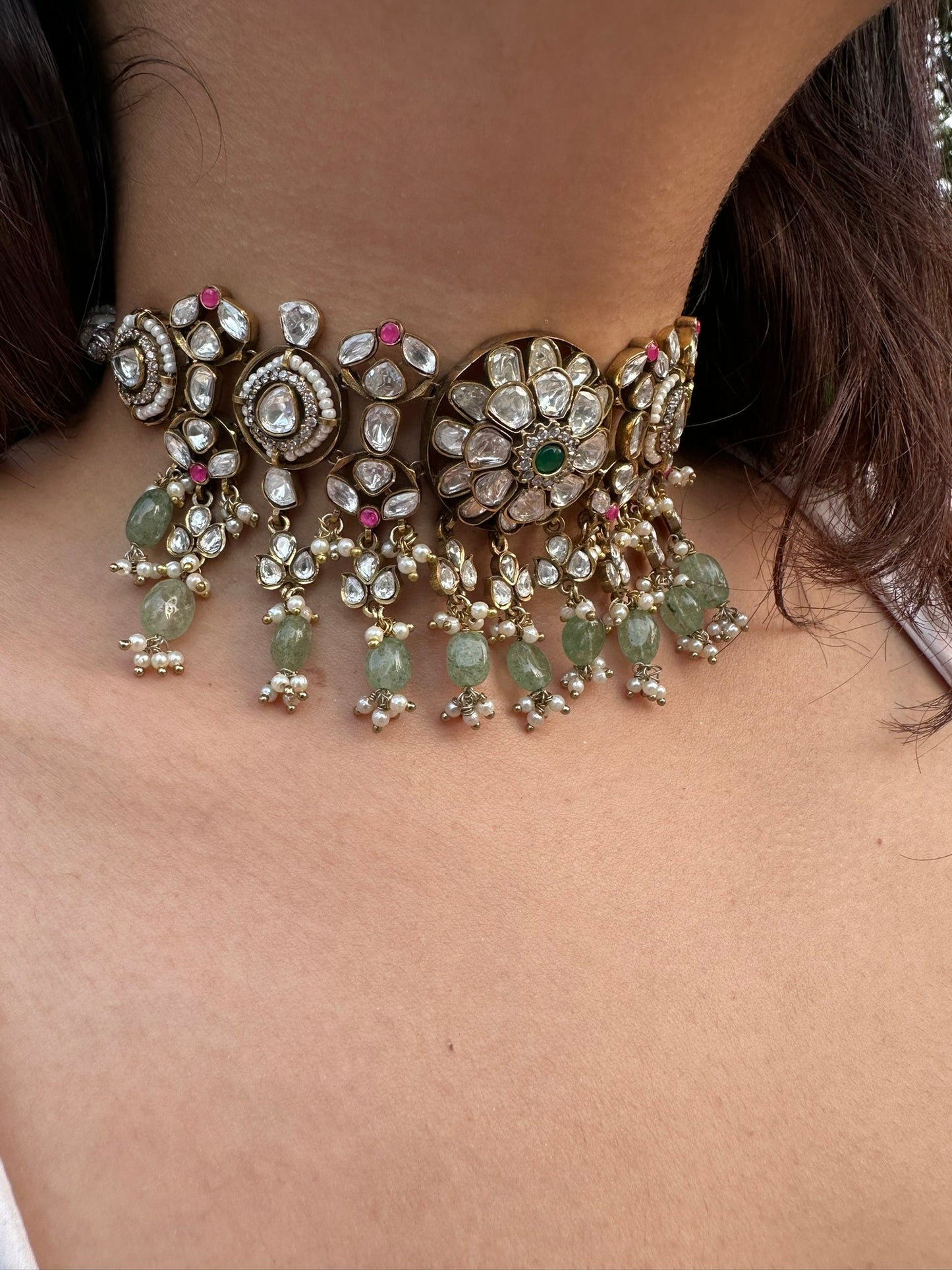 Sparkling Emerald Gem Choker