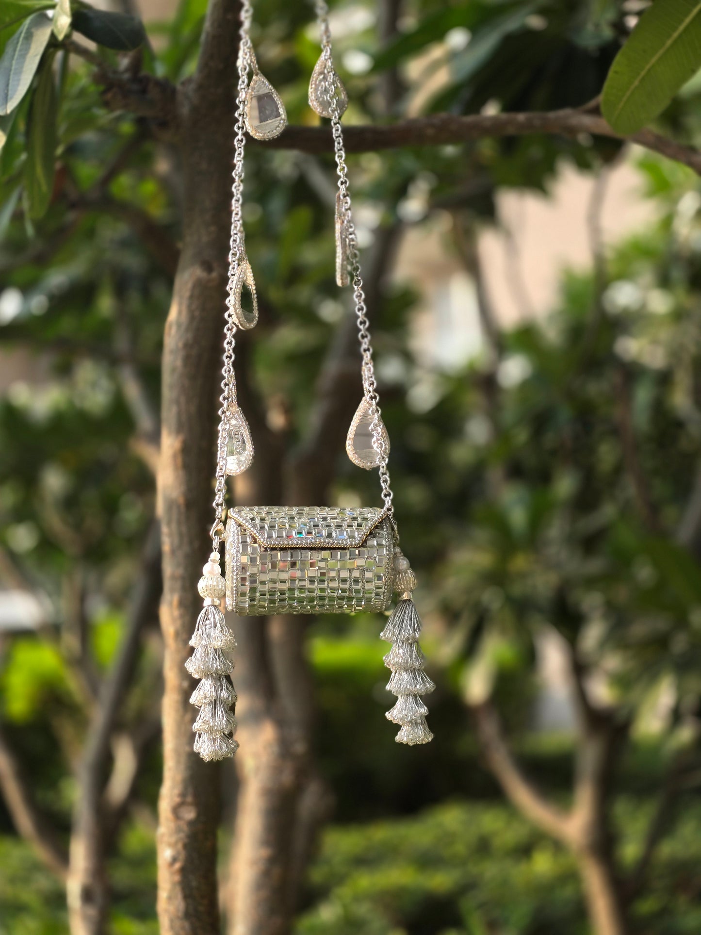 Jharoka Heeramandi Clutch Bag