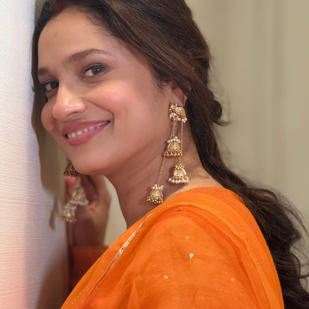 Tota Maina Kashmiri Matte Earrings