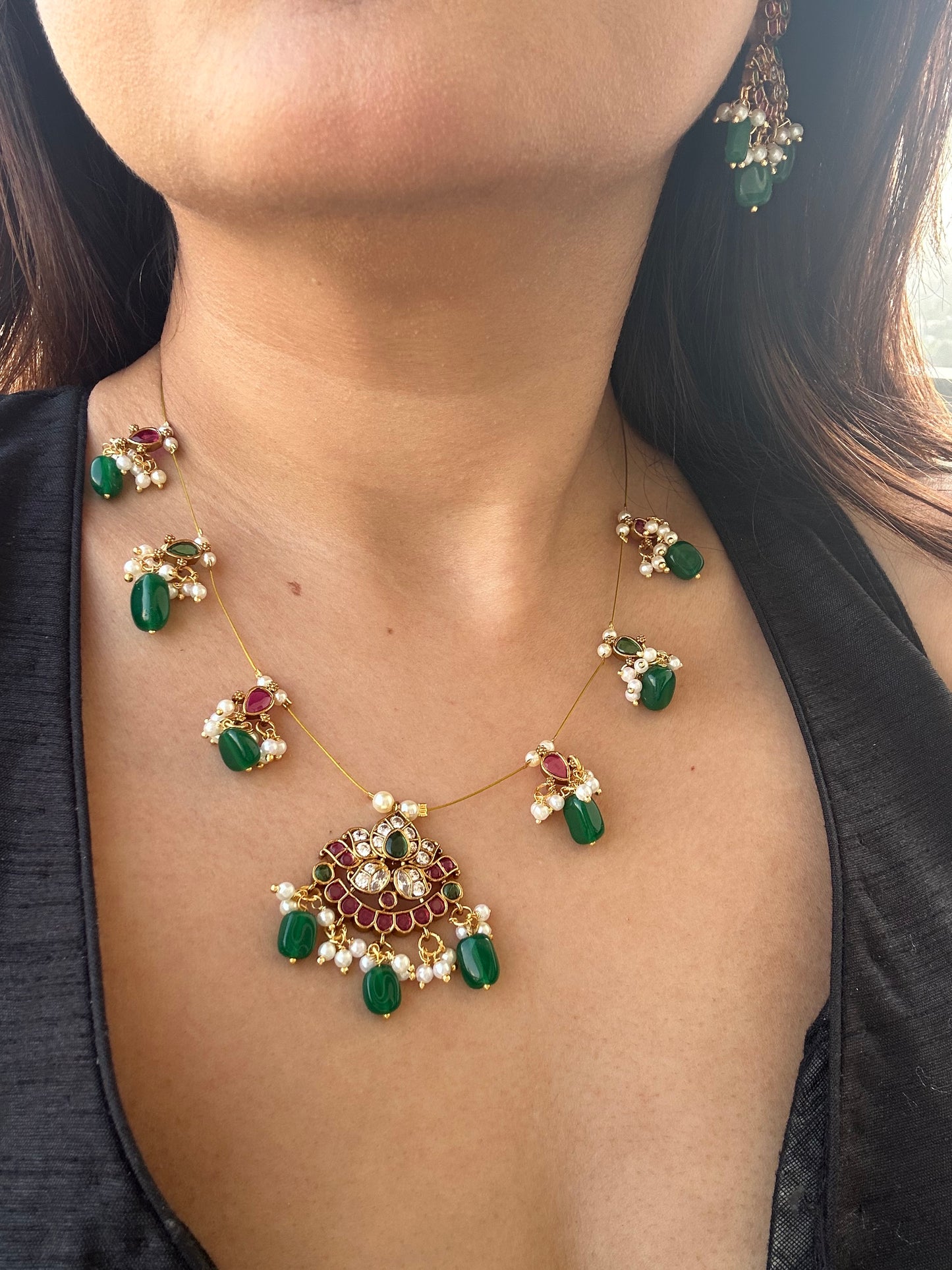 Invisible Chain Necklace Set-Mandakini