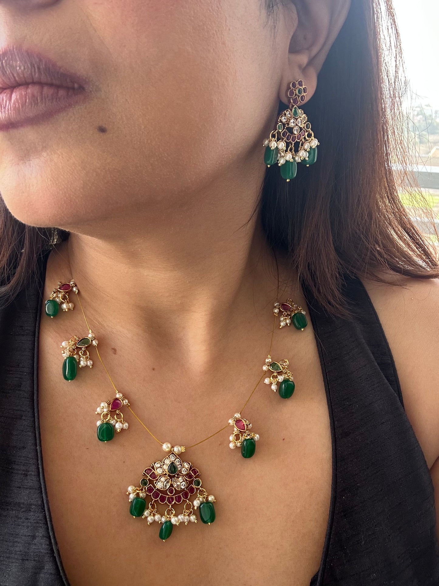 Invisible Chain Necklace Set-Mandakini