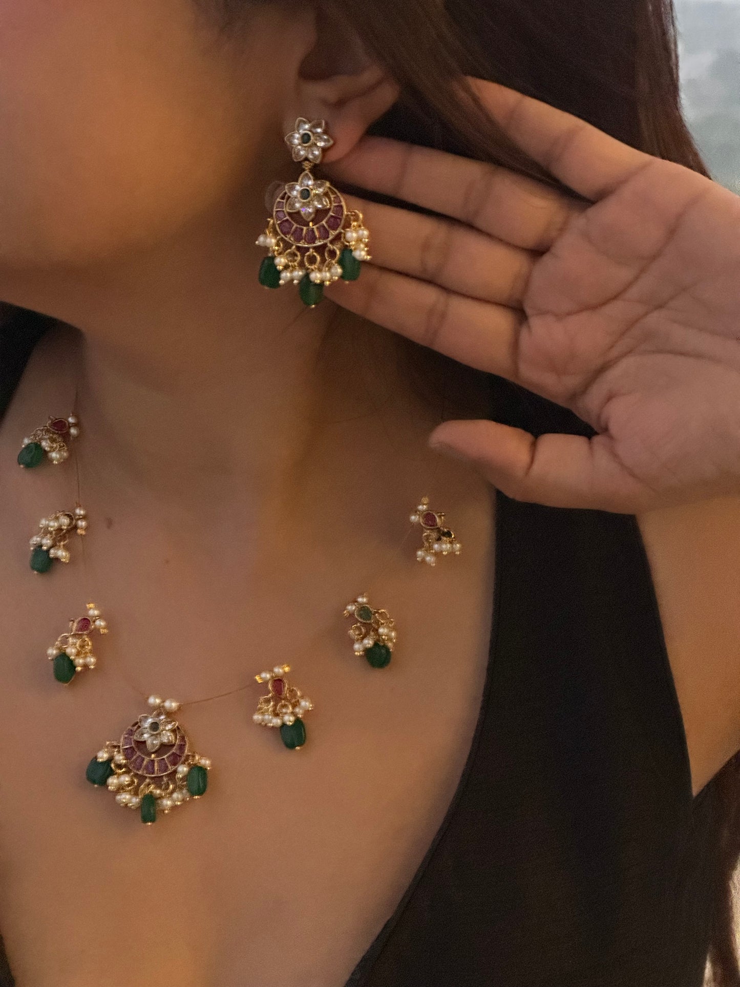 Invisible Chain Necklace Set - Madhubala