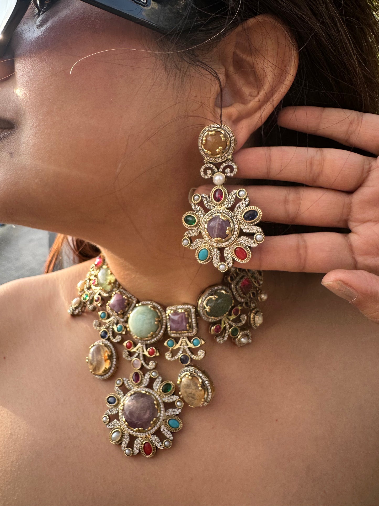 Multistone Choker Necklace Set