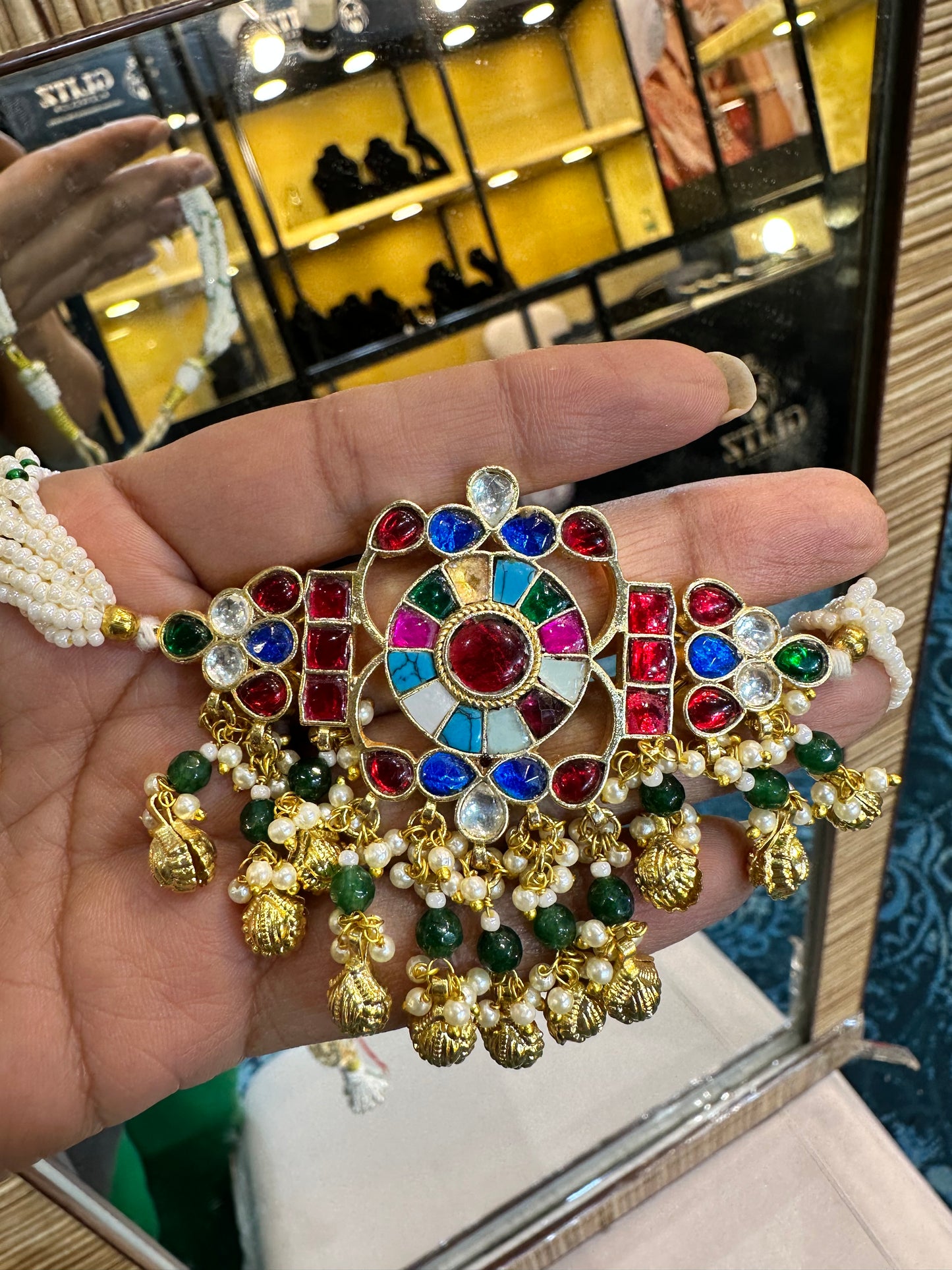 Kundan Navratran Choker Set