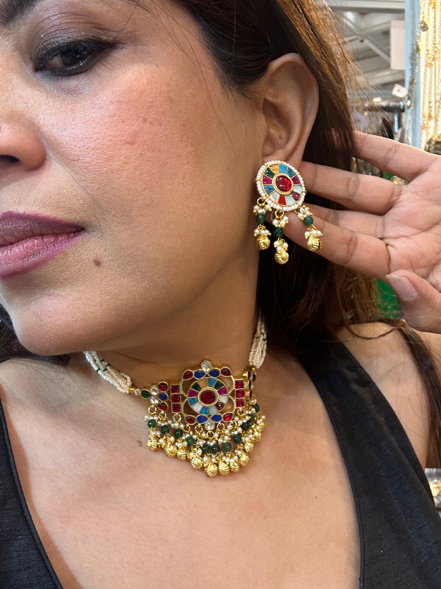 Kundan Navratran Choker Set