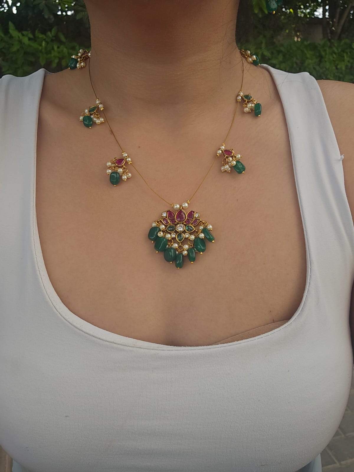 Invisible Chain Lotus Necklace Set