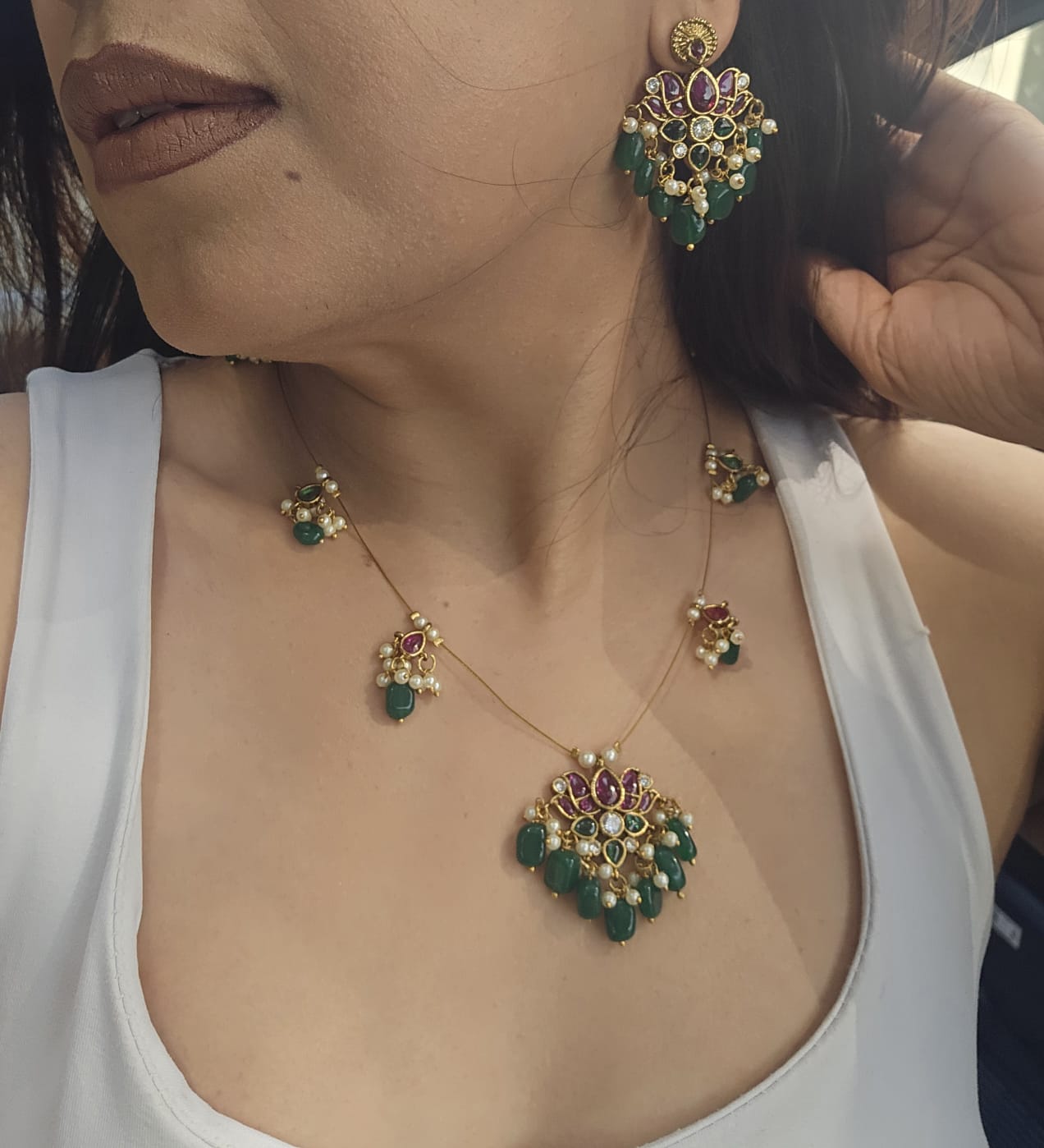 Invisible Chain Lotus Necklace Set