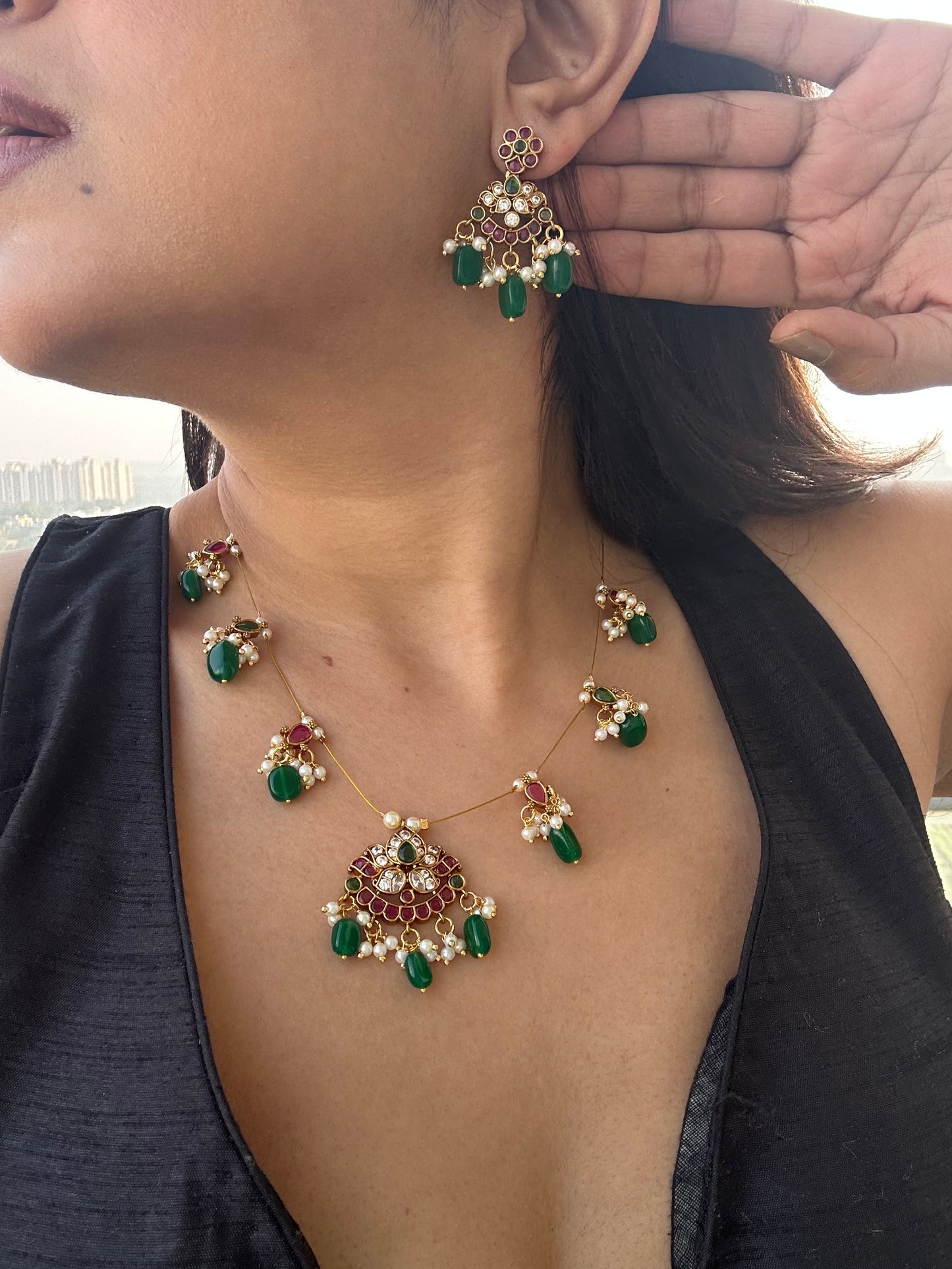 Invisible Chain Necklace Set-Mandakini