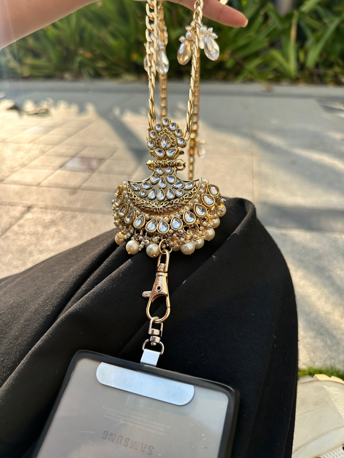 Kundan Crescent Moon Phone Sling – Gold Wedding Chain with Universal Tether