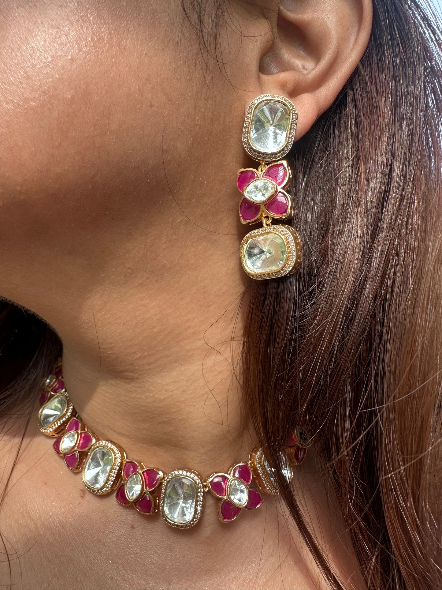 Gulnaaz Kundan Jewelry Set