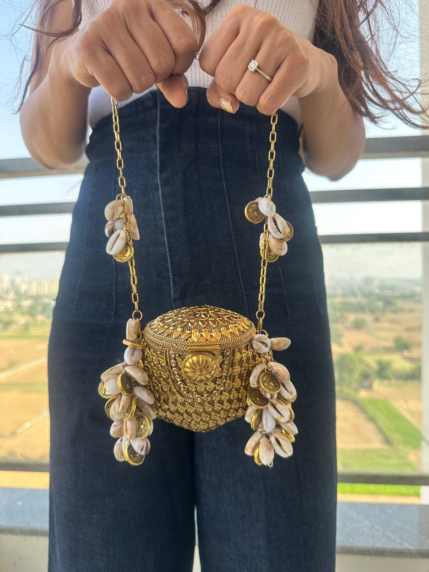 Ziva Cowrie 2.0 (Shell) Viral Nano Clutch bag-Bridal Accessory