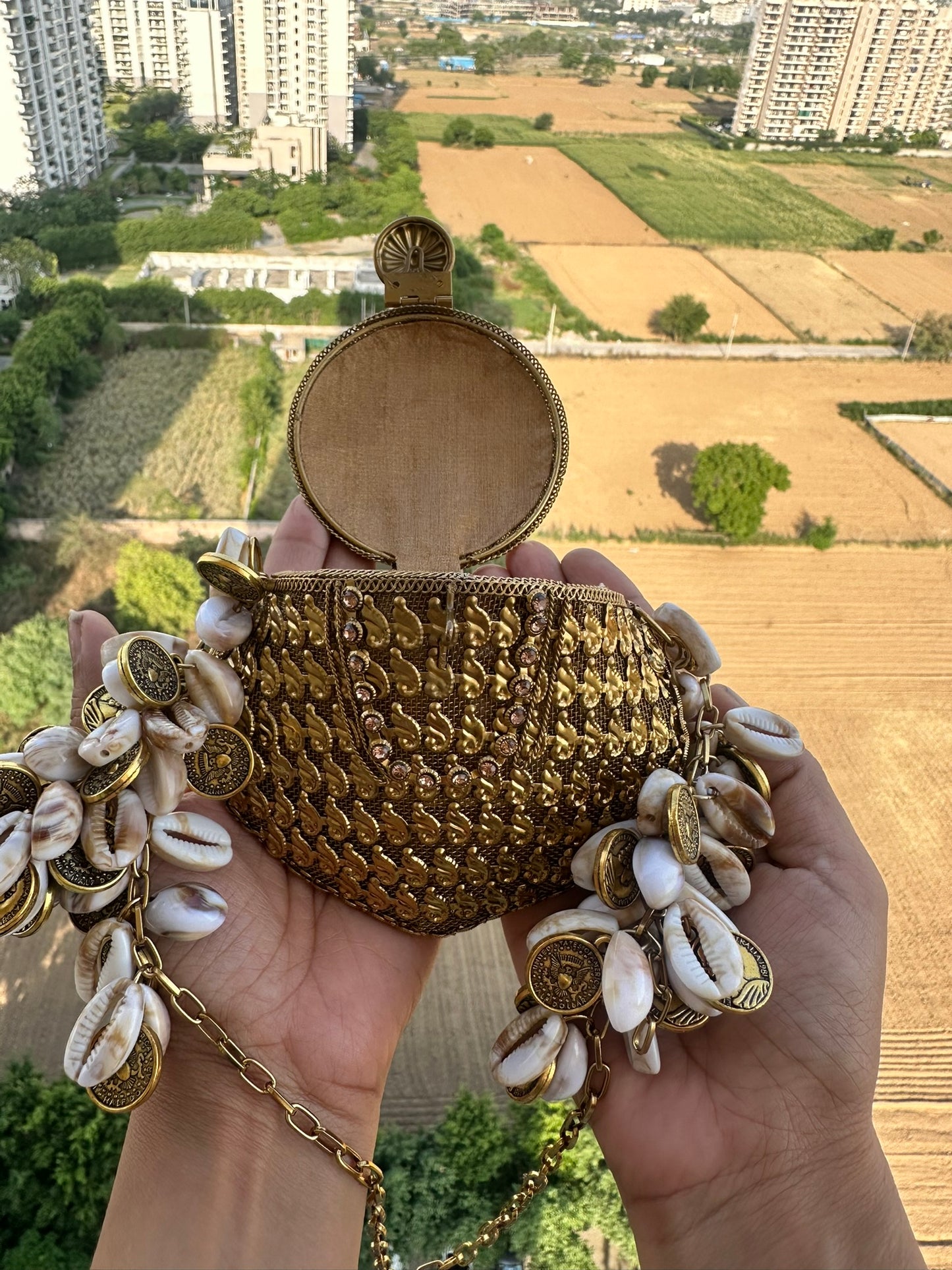 Ziva Cowrie 2.0 (Shell) Viral Nano Clutch bag-Bridal Accessory