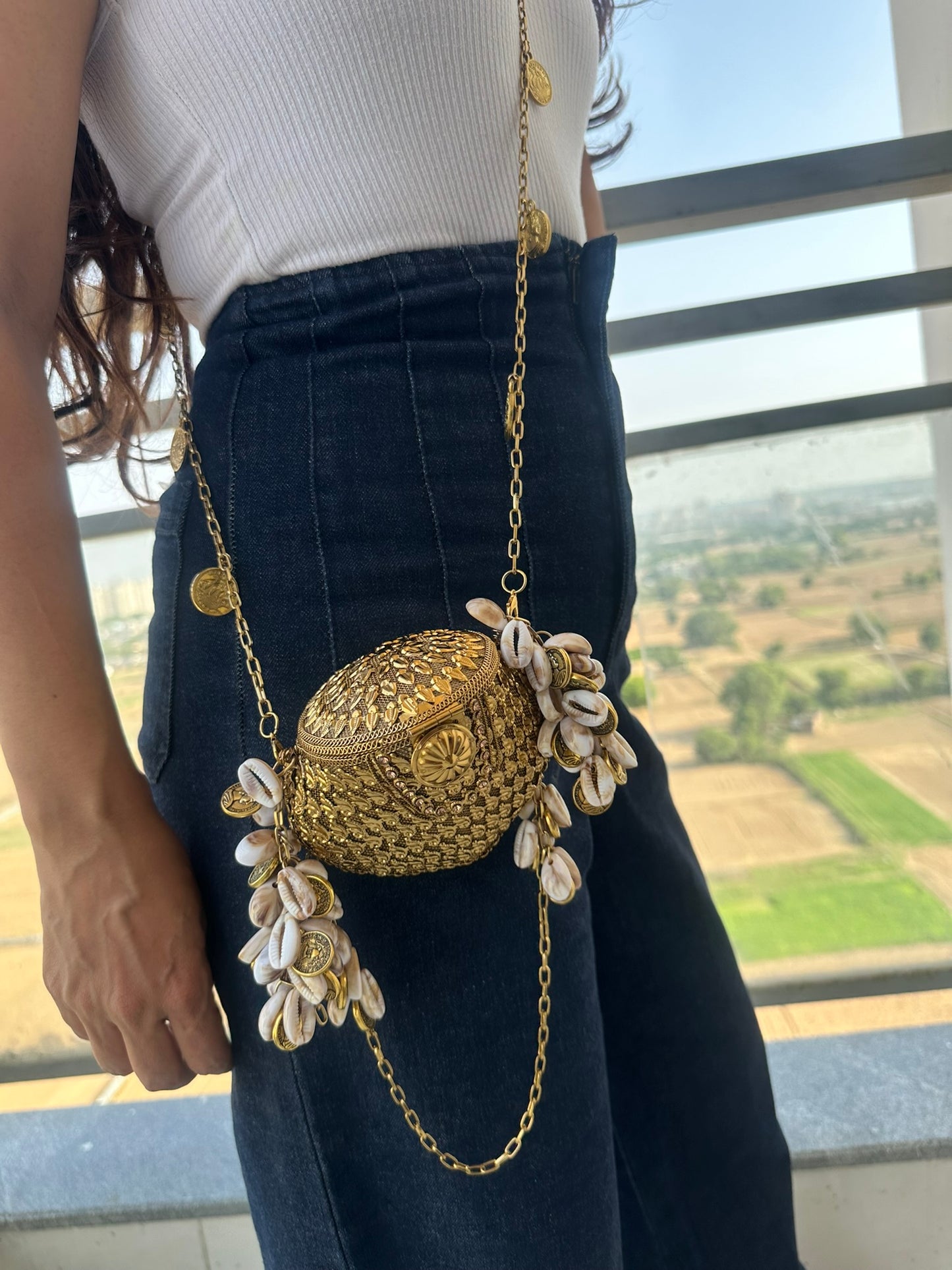 Ziva Cowrie 2.0 (Shell) Viral Nano Clutch bag-Bridal Accessory