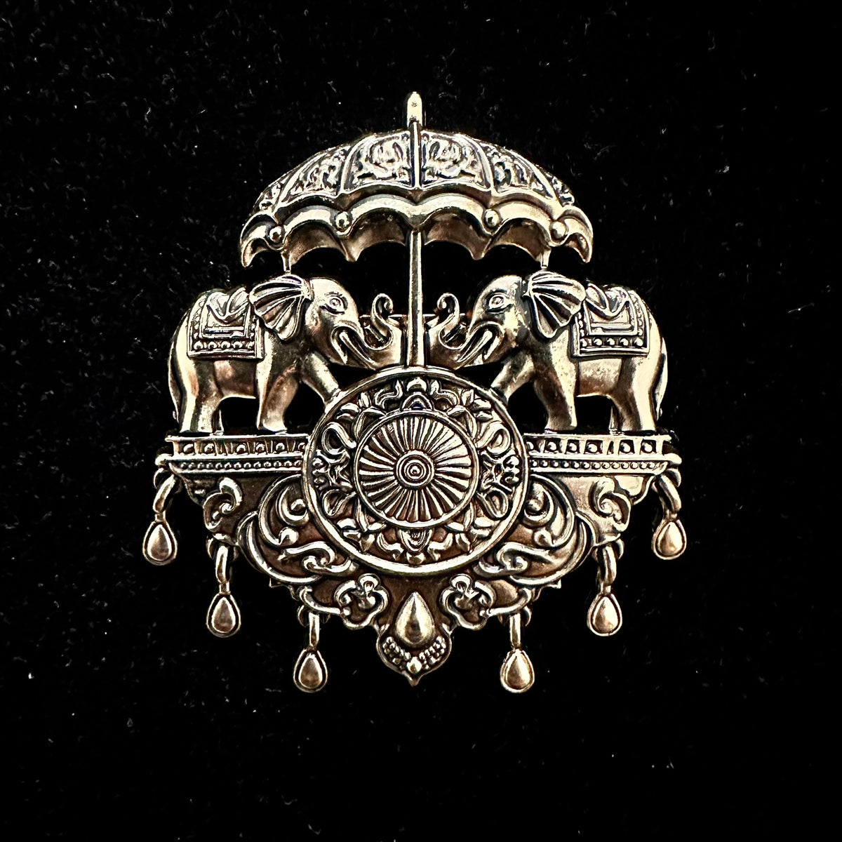Antique Finish Indian Brooch Pins, Royal Crest Jewelry, Wedding Accessories