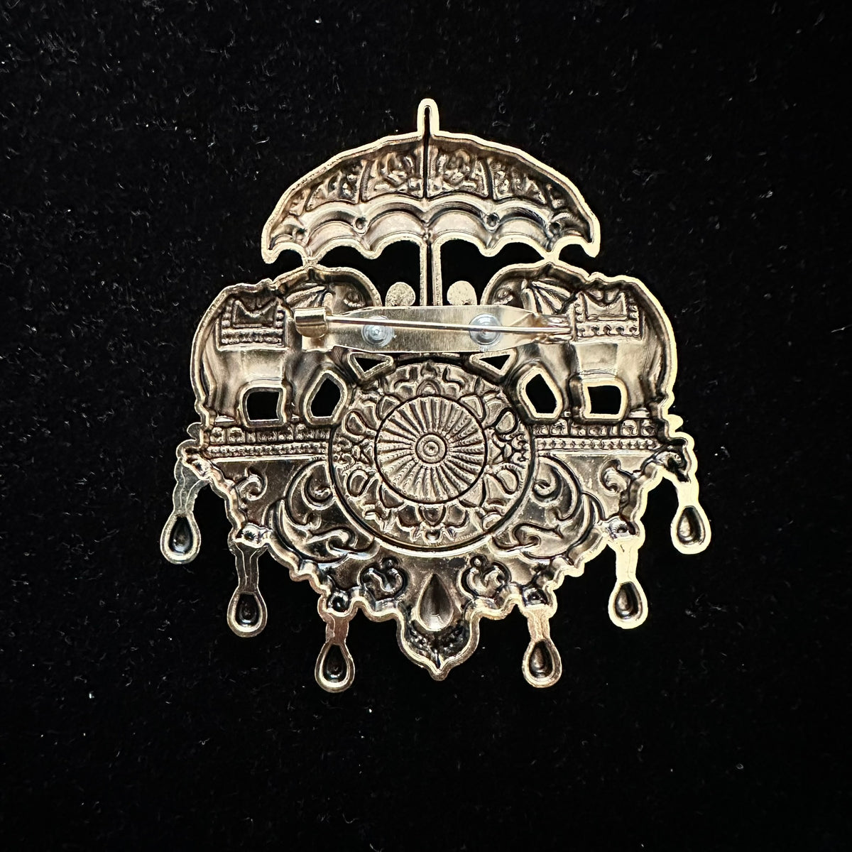 Antique Finish Indian Brooch Pins, Royal Crest Jewelry, Wedding Accessories