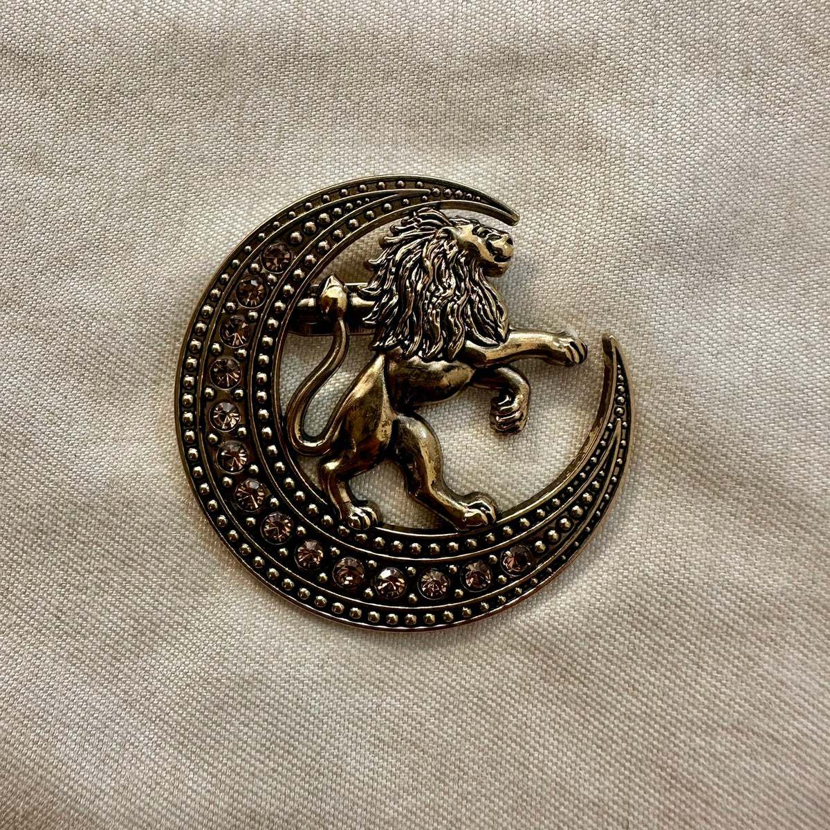 Antique Finish Indian Brooch Pins, Royal Crest Jewelry, Wedding Accessories