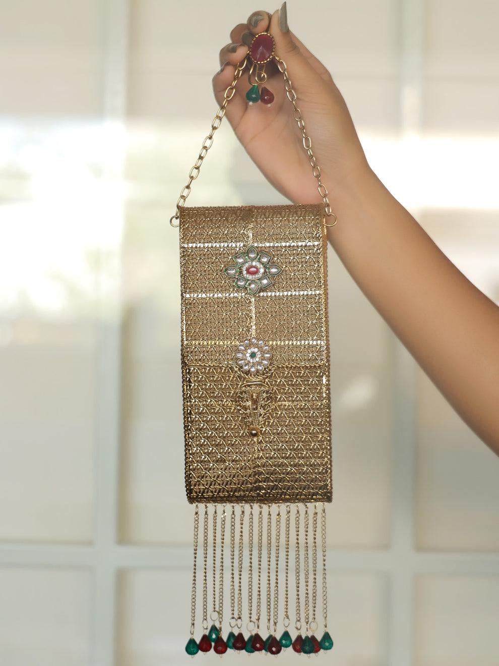 Nirvika Kundan Mobile Pouch