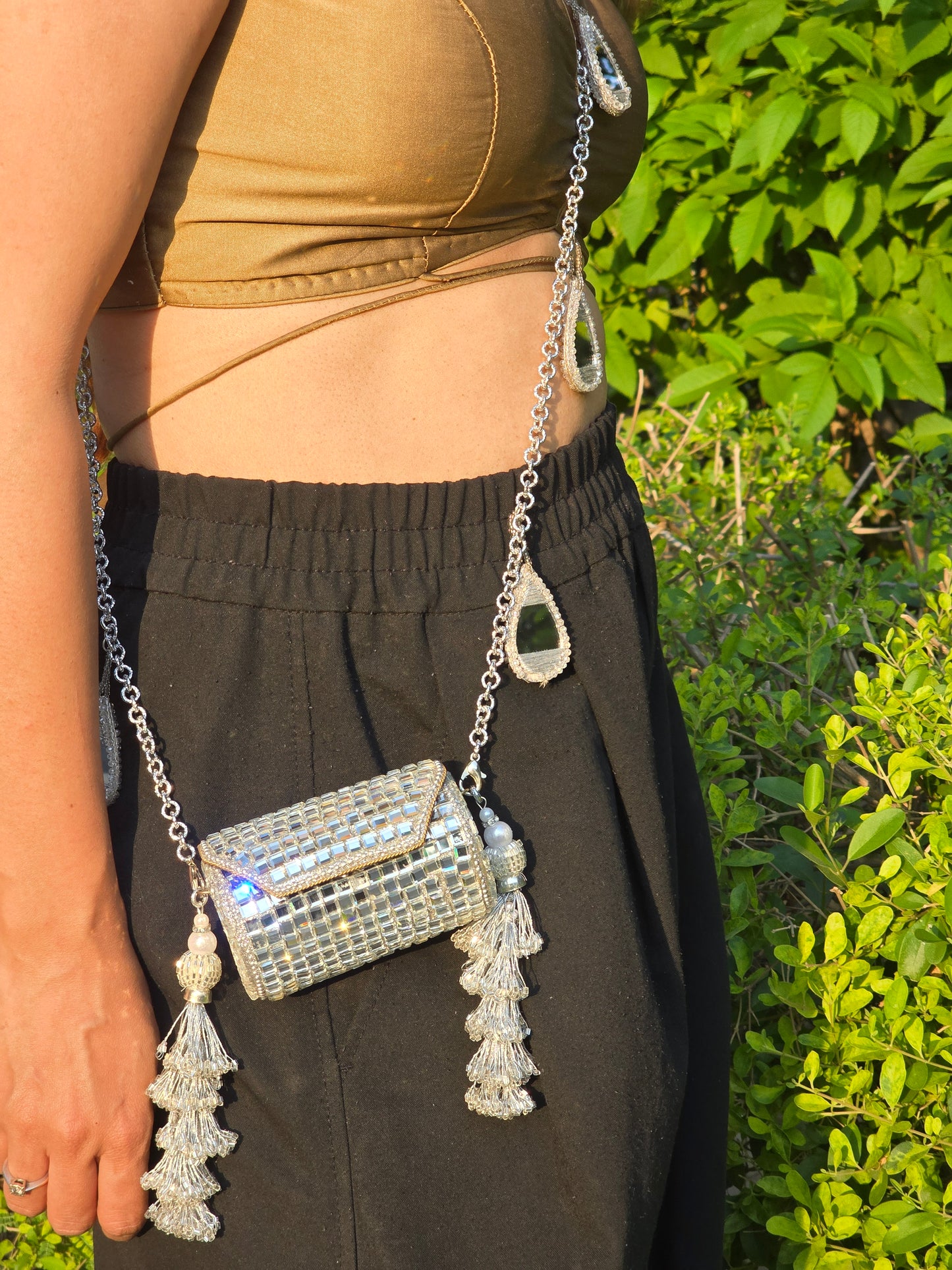 Jharoka Heeramandi Clutch Bag