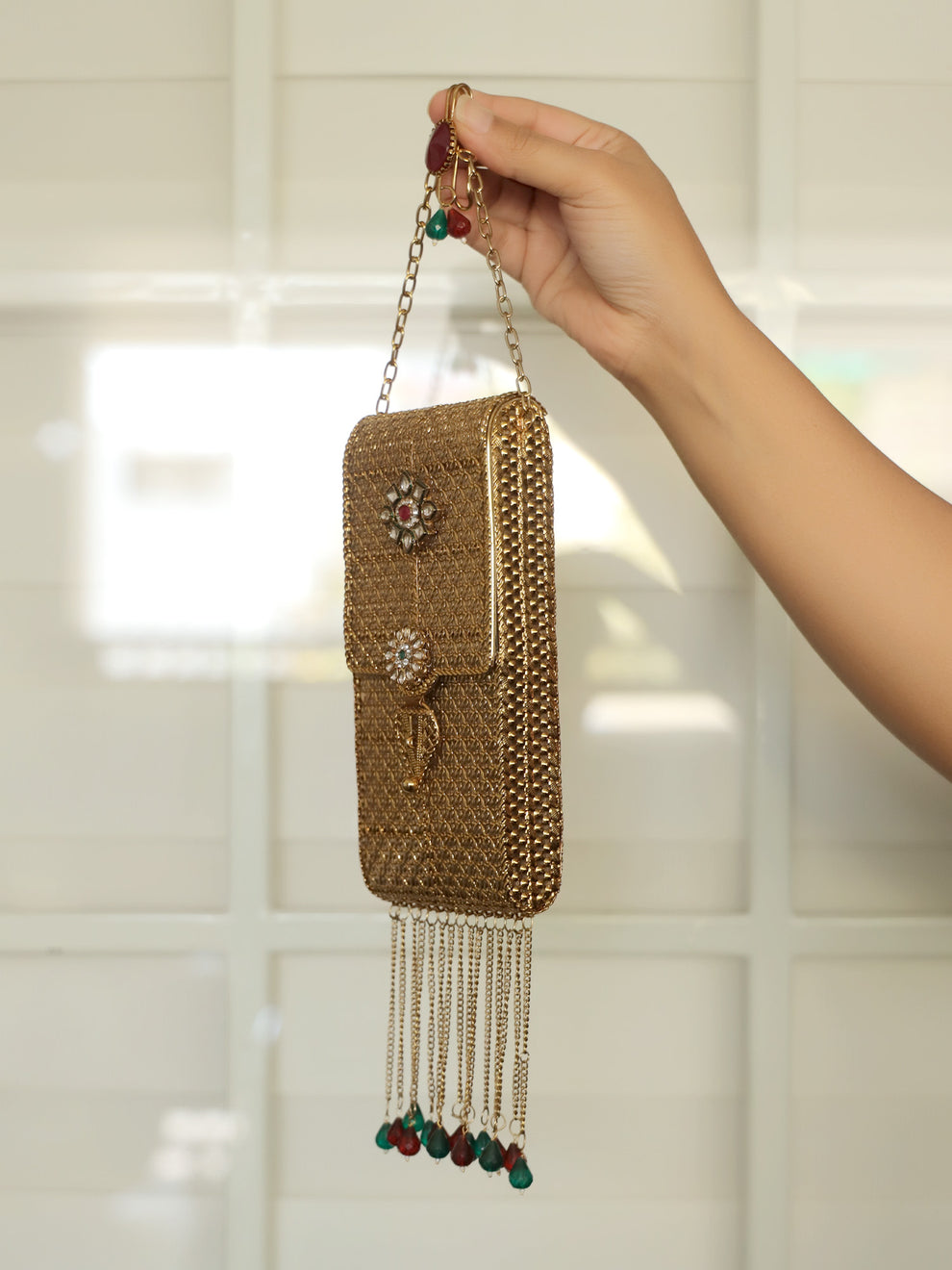 Nirvika Kundan Mobile Pouch