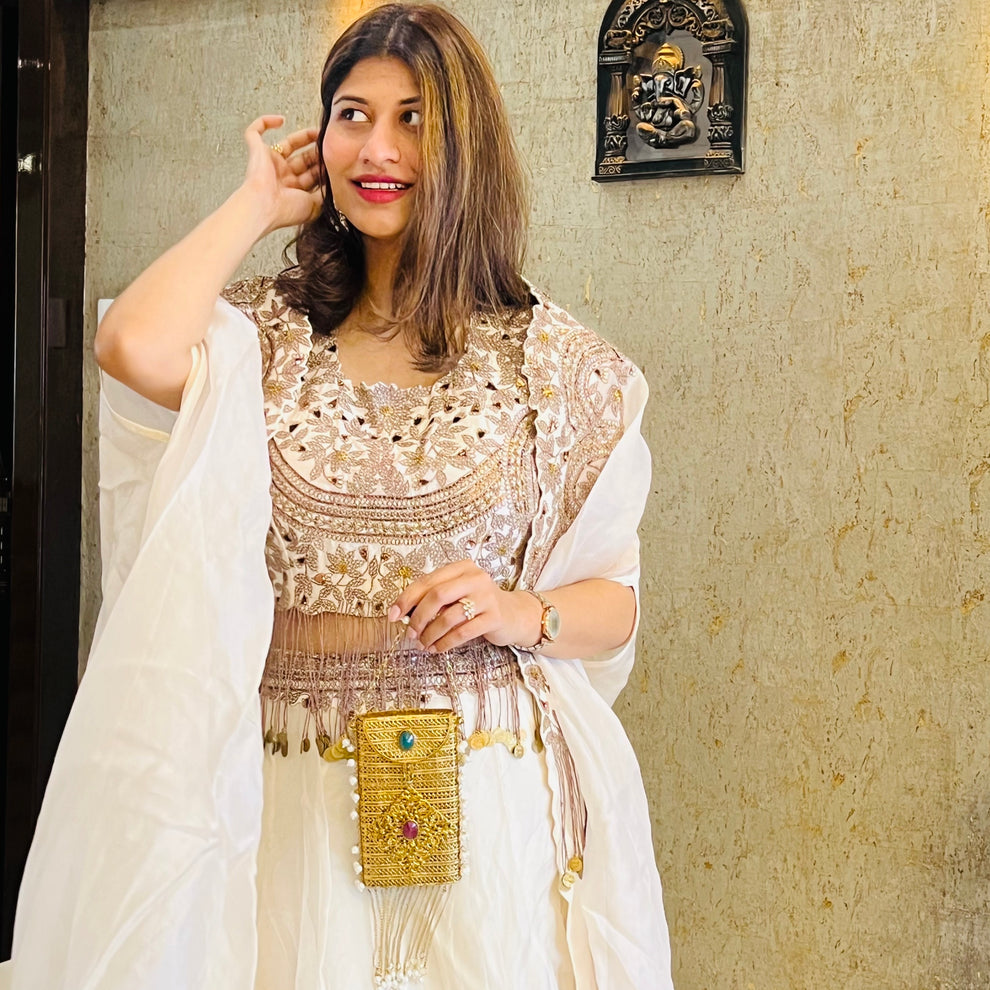 Antique Mobile Pouch with Fringe Tassel