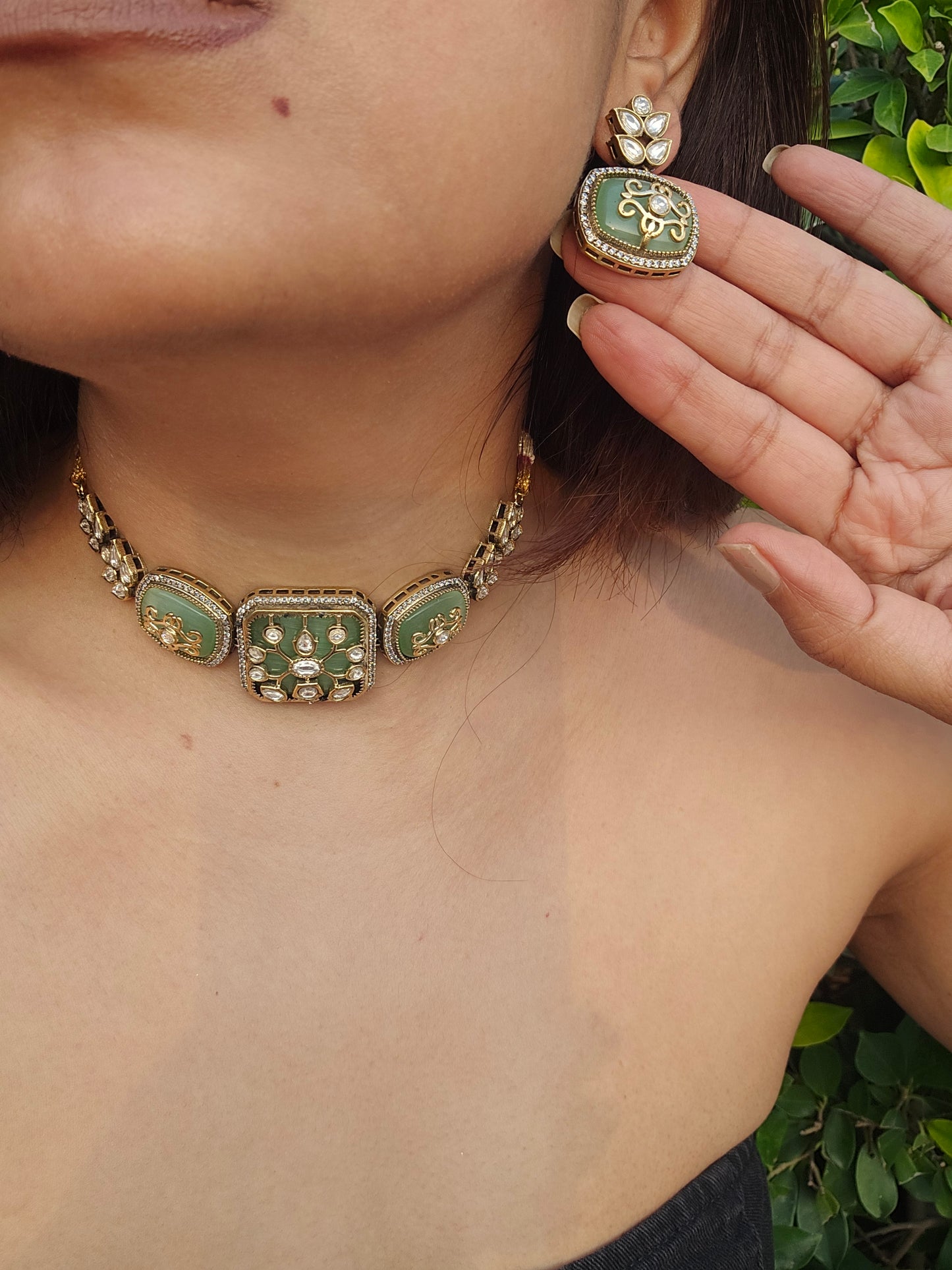 Inlay Mint Choker Set