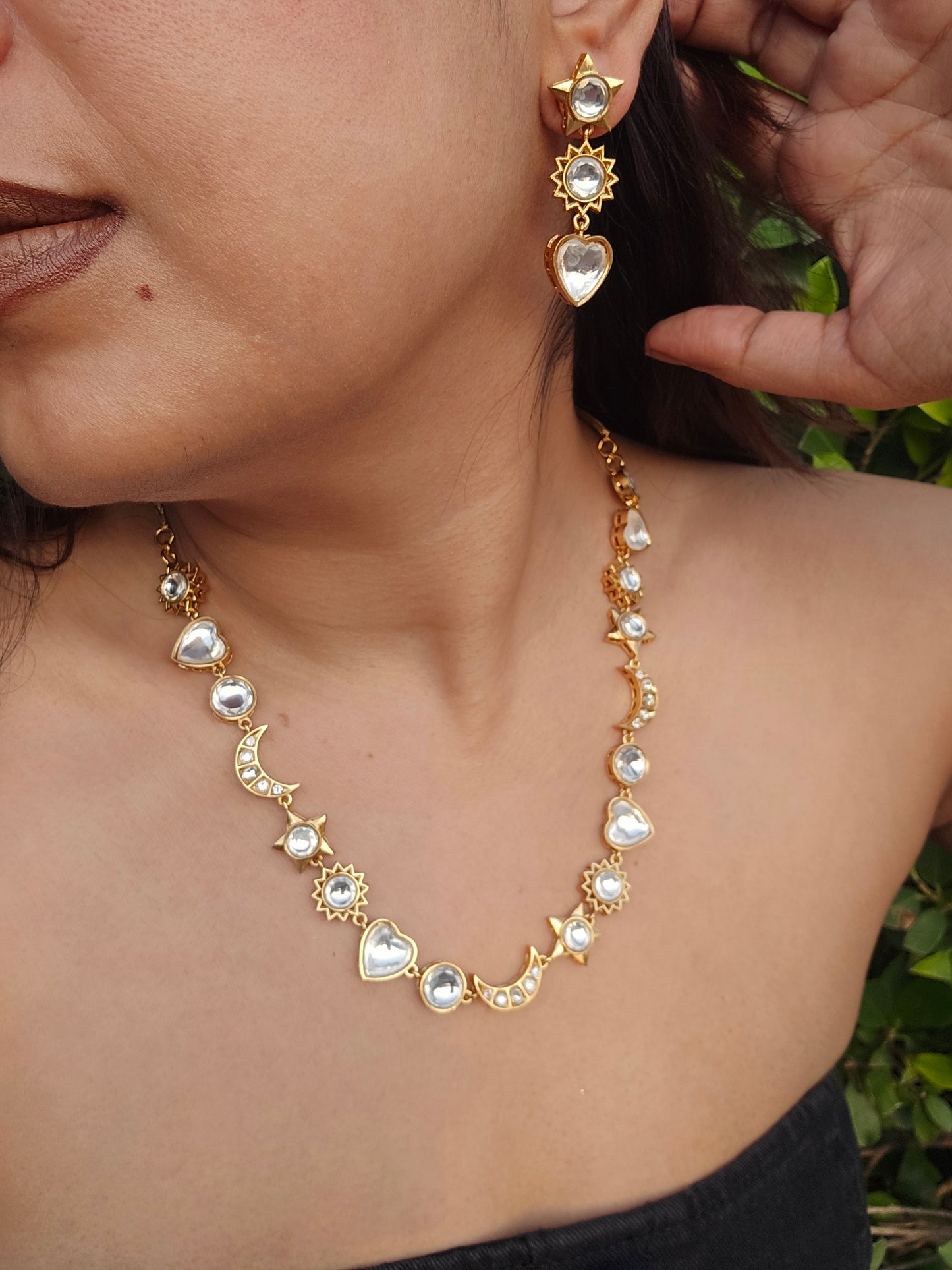 Chaand Sitara Kundan Necklace Set