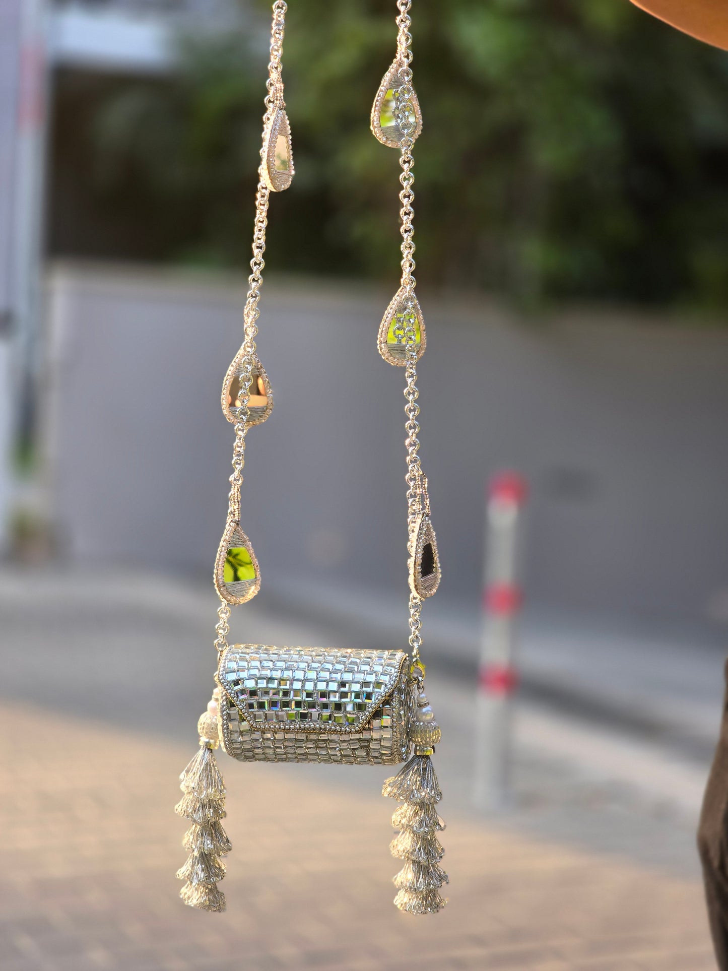 Jharoka Heeramandi Clutch Bag