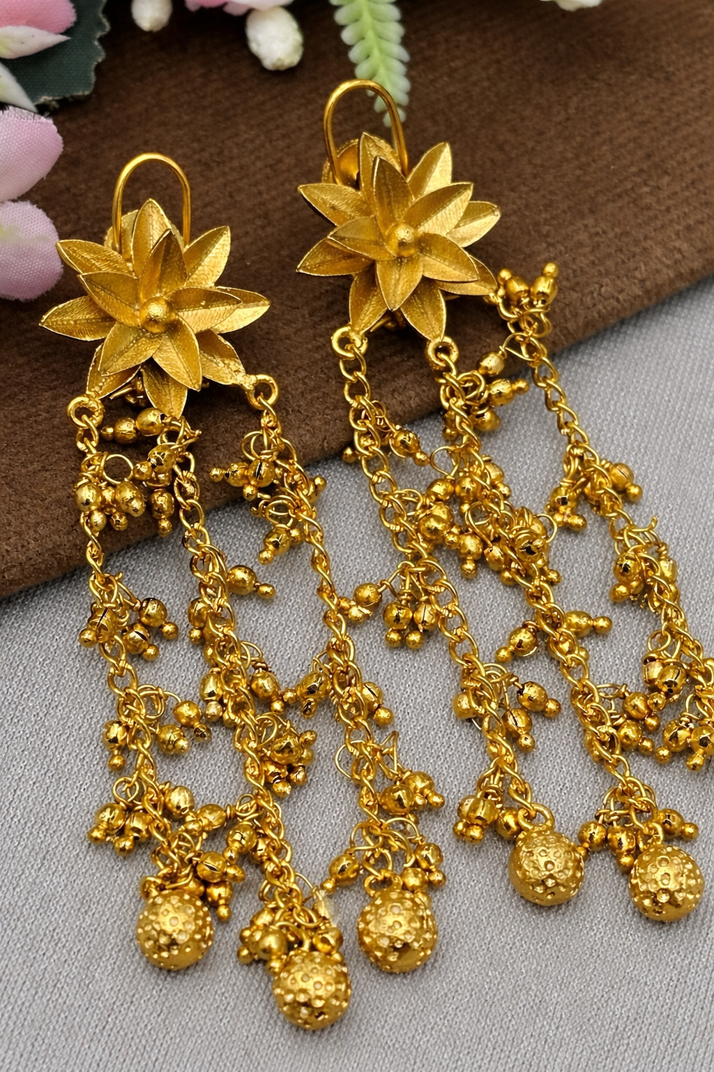 Anika Floral Matt Earrings