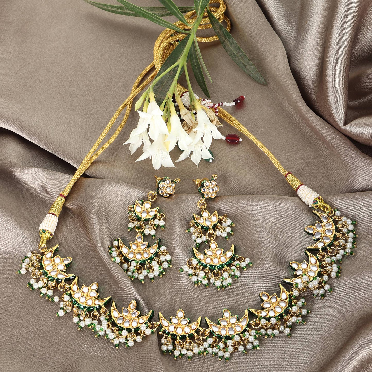 Chaand Sitara Bikaneri Kundan Necklace Set