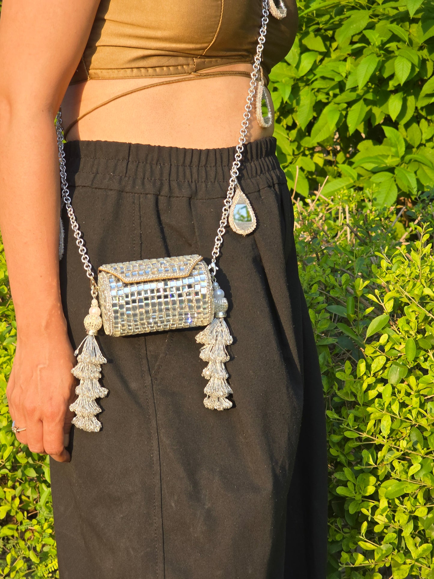 Jharoka Heeramandi Clutch Bag