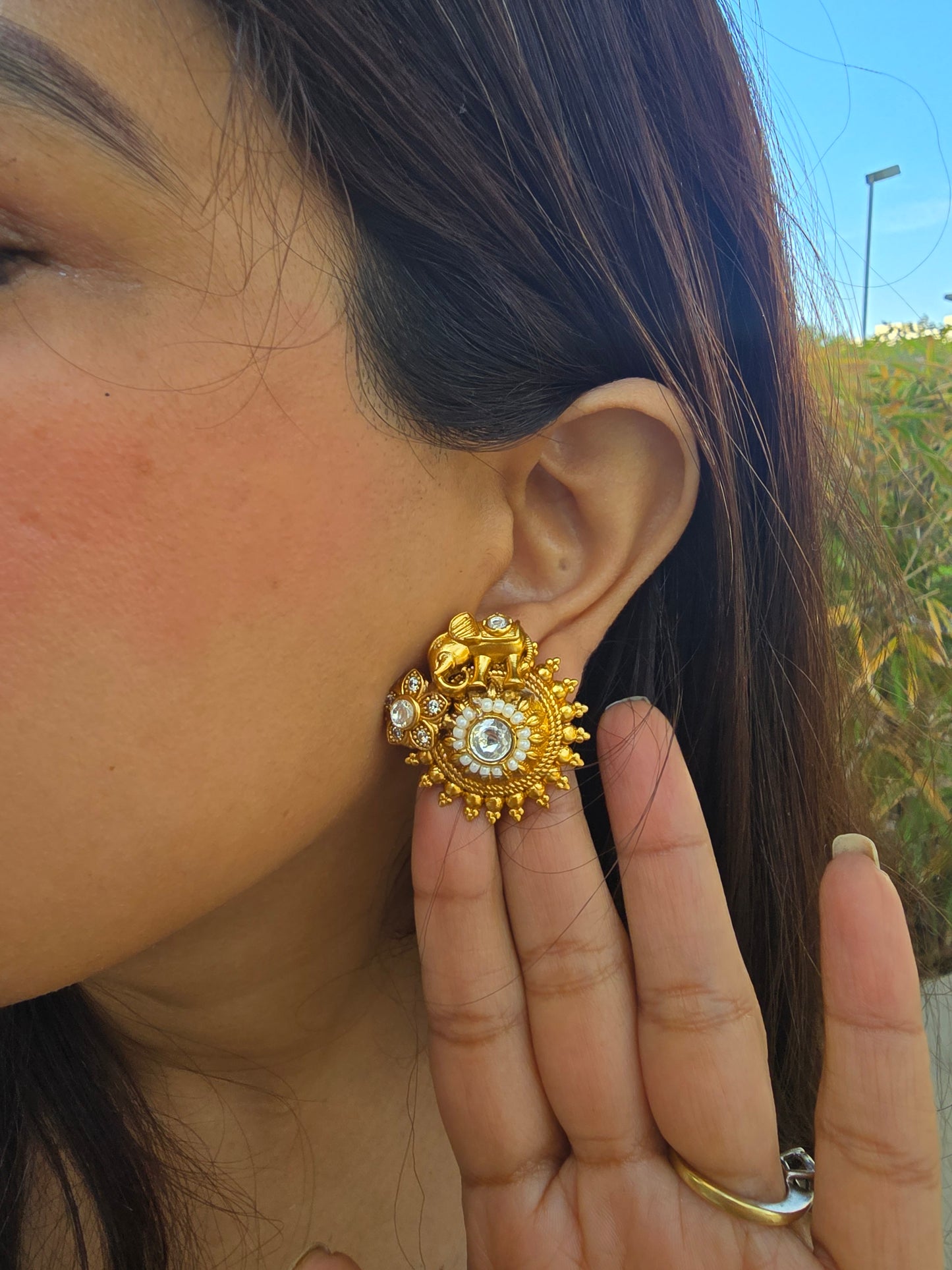 Antique Gold Elephant Motif Studs with Kundan & Pearl Accents