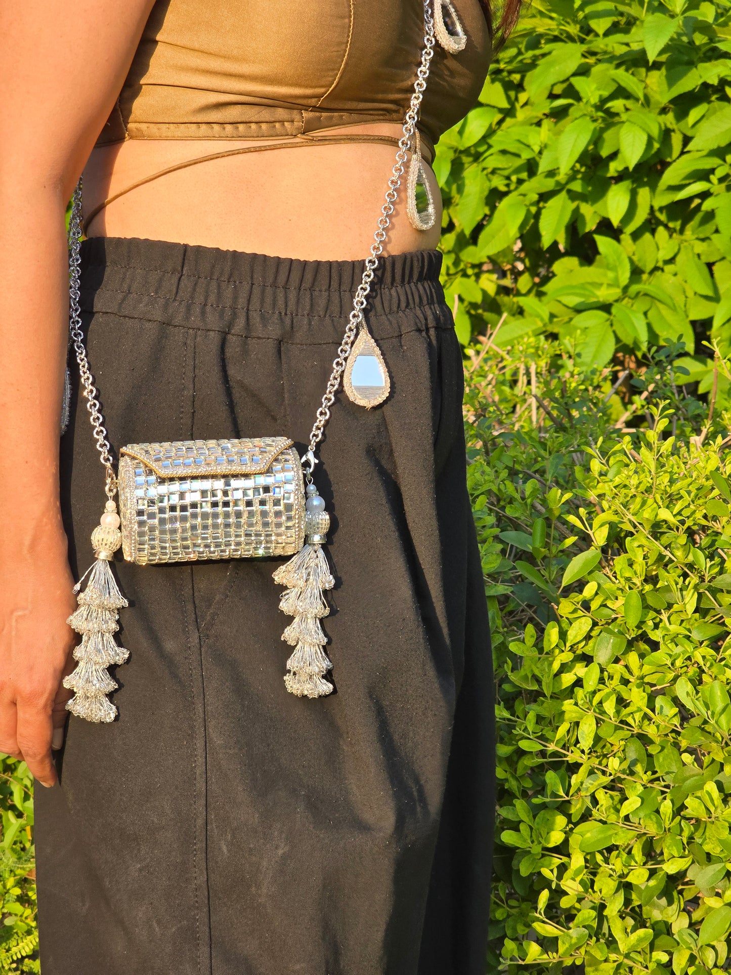 Jharoka Heeramandi Clutch Bag