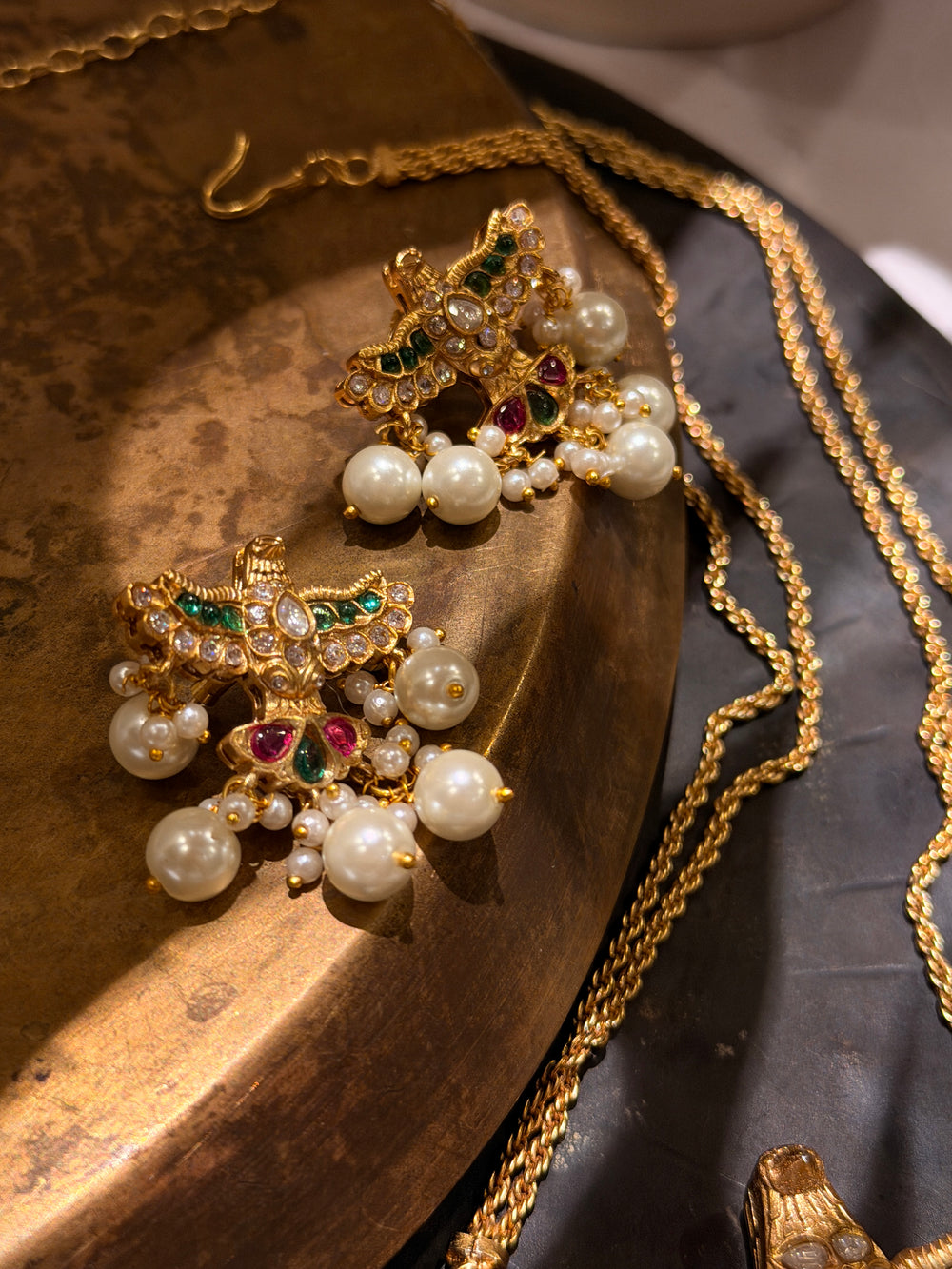 Garuda Kundan Celebrity Pendant Set